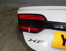 Фонарь внутренний левый для JAGUAR XF I рестайлинг (2011—2015)  запчасти бу