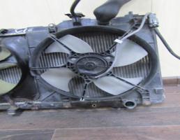 Радиатор основной для HONDA CR-V II рестайлинг (2004—2006)  запчасти бу