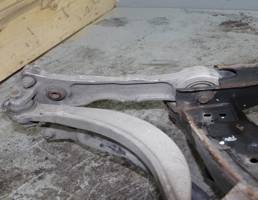 Рычаг прямой нижний левый для JAGUAR XF I рестайлинг (2011—2015)  запчасти бу