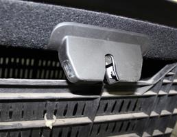 Кожух замка багажника для JAGUAR XF I (2007—2011)  запчасти бу