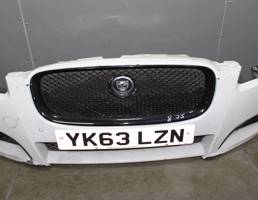 Решетка радиатора для JAGUAR XF I рестайлинг (2011—2015)  запчасти бу