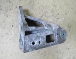 Кронштейн опоры двигателя для JAGUAR XF I (2007—2011)  запчасти бу