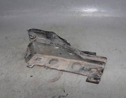 Кронштейн передней панели правый для LAND ROVER Discovery 3 2004-2009  запчасти бу