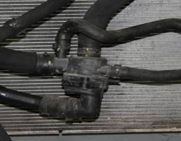 Корпус термостата для JAGUAR XF I (2007—2011)  запчасти бу