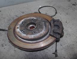 Кулак поворотный задний левый для LAND ROVER Range Rover Sport I (2005—2009)  запчасти бу