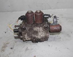 Блок клапанов пневмоподвески для LAND ROVER Range Rover Sport I (2005—2009)  запчасти бу