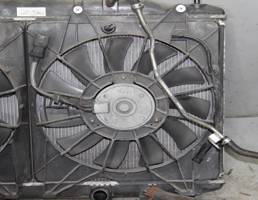 Диффузор с вентилятором правый для HONDA Civic VIII (2005—2009)  запчасти бу