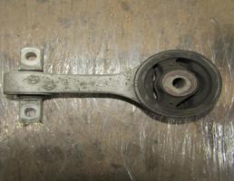 Опора двигателя верхняя для HONDA Civic VIII (2005—2009)  запчасти бу